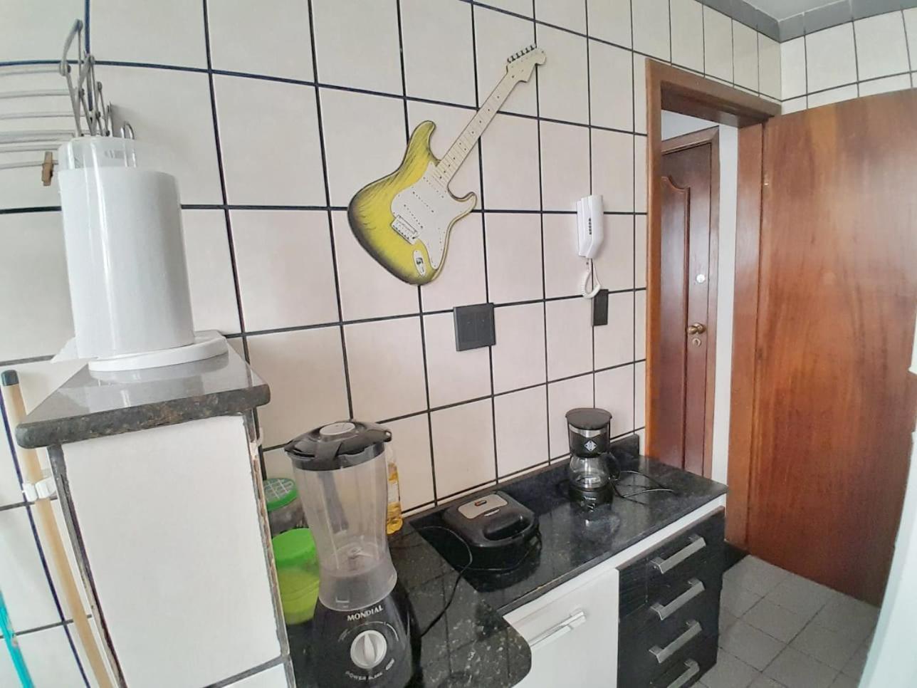 Apartamento Da Musica A 300 Metros Da Areia Da Praia Do Morro, Com 1 Quarto, Garagem, Tv Smart E Wi-Fi Guarapari Exterior foto